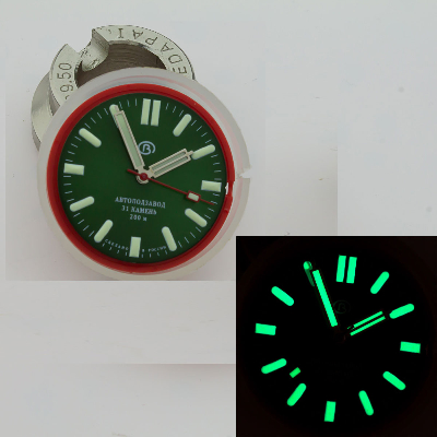 GLOSSY 420916GREEN C3LUME VOSTOK AMPHIBIA 200M